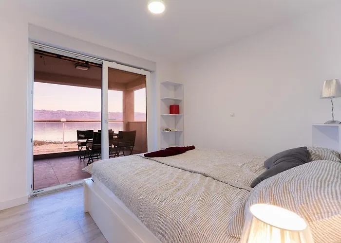 Losacker Apartment Vir